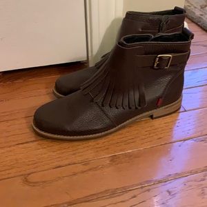 Brand New. Never worn.